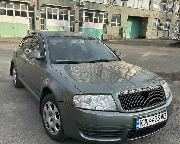 Зеленый Шкода Суперб, объемом двигателя 1.78 л и пробегом 230 тыс. км за 4000 $, фото 1 на Automoto.ua