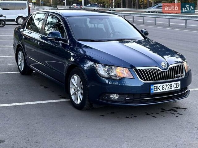 Шкода Суперб 2014 в Дубно на Automoto.ua Зеленый Шкода Суперб, объемом двигателя 1.6 л и пробегом 171 тыс. км за 13000 $, фото 7 на Automoto.ua