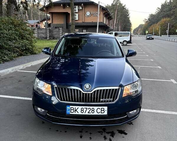 Шкода Суперб 2014 в Дубно на Automoto.ua Зеленый Шкода Суперб, объемом двигателя 1.6 л и пробегом 171 тыс. км за 13000 $, фото 19 на Automoto.ua