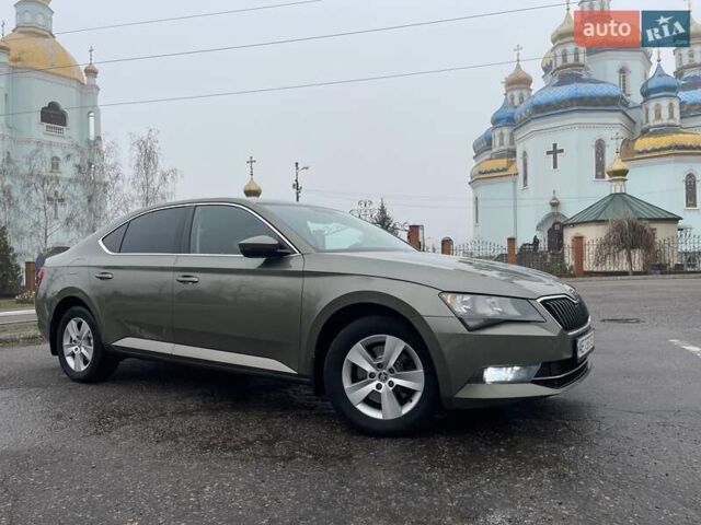 Зелений Шкода Суперб, об'ємом двигуна 1.8 л та пробігом 174 тис. км за 15000 $, фото 1 на Automoto.ua