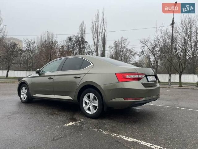 Зелений Шкода Суперб, об'ємом двигуна 1.8 л та пробігом 174 тис. км за 15000 $, фото 9 на Automoto.ua