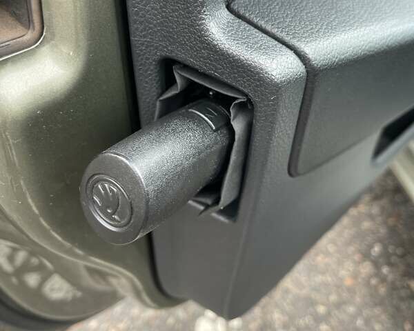 Зелений Шкода Суперб, об'ємом двигуна 1.8 л та пробігом 174 тис. км за 15000 $, фото 30 на Automoto.ua