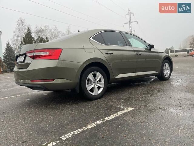 Зелений Шкода Суперб, об'ємом двигуна 1.8 л та пробігом 174 тис. км за 15000 $, фото 18 на Automoto.ua