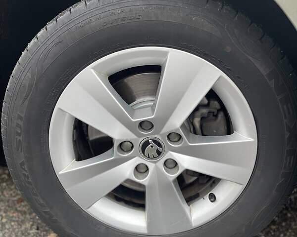 Зелений Шкода Суперб, об'ємом двигуна 1.8 л та пробігом 174 тис. км за 15000 $, фото 25 на Automoto.ua