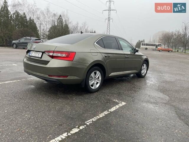 Зелений Шкода Суперб, об'ємом двигуна 1.8 л та пробігом 174 тис. км за 15000 $, фото 16 на Automoto.ua