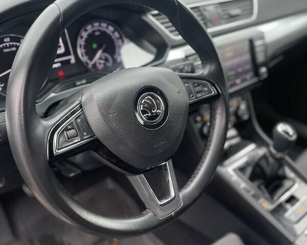 Зелений Шкода Суперб, об'ємом двигуна 1.8 л та пробігом 174 тис. км за 15000 $, фото 39 на Automoto.ua