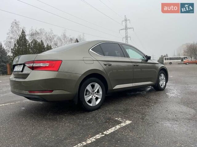 Зелений Шкода Суперб, об'ємом двигуна 1.8 л та пробігом 174 тис. км за 15000 $, фото 48 на Automoto.ua