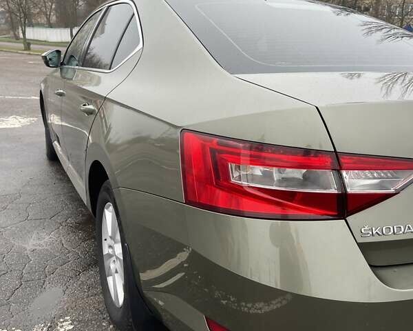 Зелений Шкода Суперб, об'ємом двигуна 1.8 л та пробігом 174 тис. км за 15000 $, фото 34 на Automoto.ua