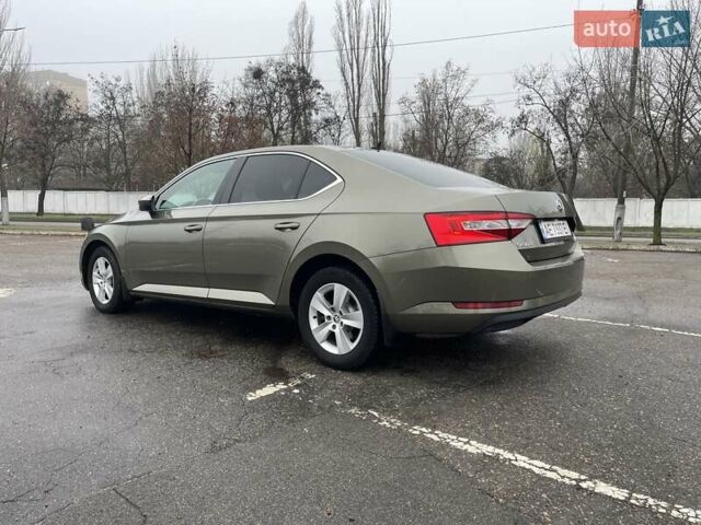 Зелений Шкода Суперб, об'ємом двигуна 1.8 л та пробігом 174 тис. км за 15000 $, фото 10 на Automoto.ua