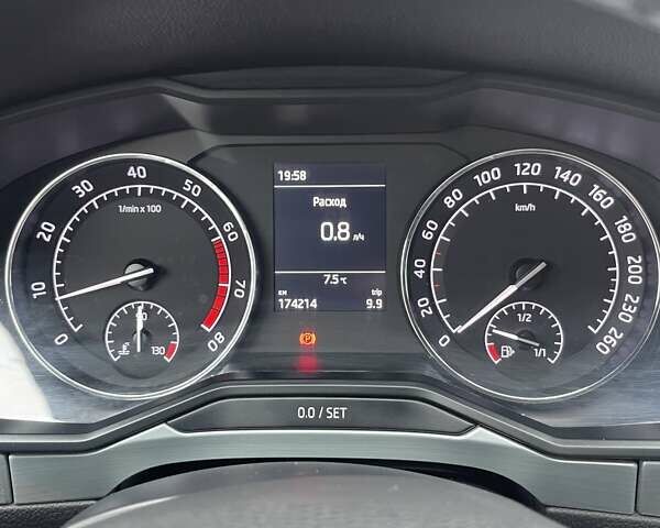 Зелений Шкода Суперб, об'ємом двигуна 1.8 л та пробігом 174 тис. км за 15000 $, фото 40 на Automoto.ua