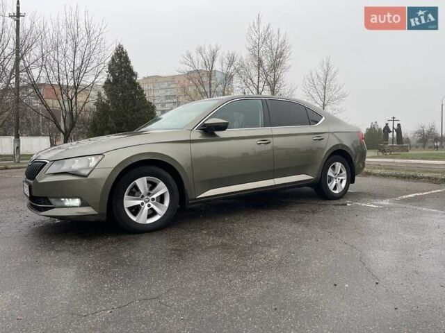 Зелений Шкода Суперб, об'ємом двигуна 1.8 л та пробігом 174 тис. км за 15000 $, фото 7 на Automoto.ua