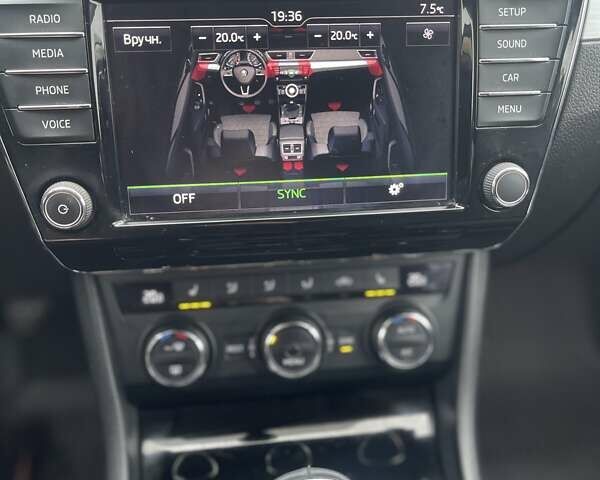 Зелений Шкода Суперб, об'ємом двигуна 1.8 л та пробігом 174 тис. км за 15000 $, фото 47 на Automoto.ua