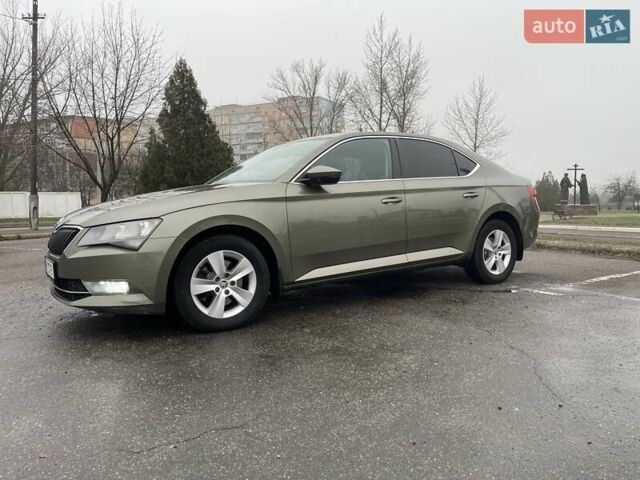 Зелений Шкода Суперб, об'ємом двигуна 1.8 л та пробігом 174 тис. км за 15000 $, фото 6 на Automoto.ua