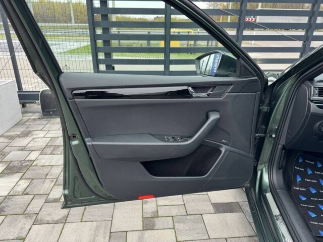 Зелений Шкода Суперб, об'ємом двигуна 2 л та пробігом 232 тис. км за 23900 $, фото 13 на Automoto.ua