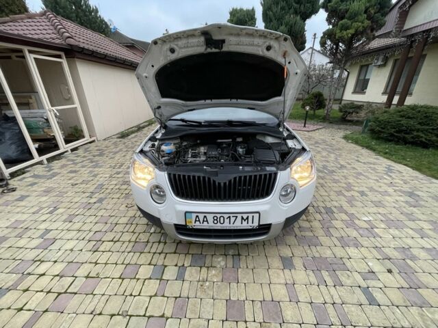 Білий Шкода Єті, об'ємом двигуна 1.2 л та пробігом 225 тис. км за 7300 $, фото 4 на Automoto.ua