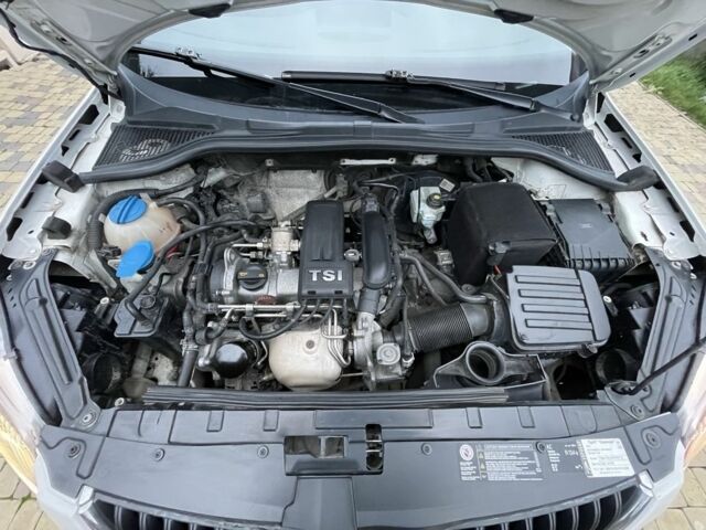 Білий Шкода Єті, об'ємом двигуна 1.2 л та пробігом 225 тис. км за 7300 $, фото 5 на Automoto.ua