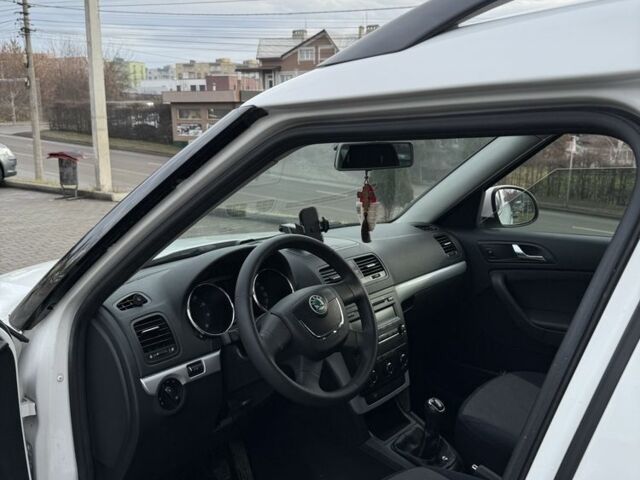 Білий Шкода Єті, об'ємом двигуна 1.4 л та пробігом 145 тис. км за 9000 $, фото 15 на Automoto.ua