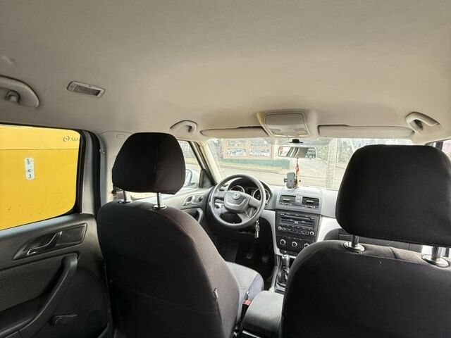 Білий Шкода Єті, об'ємом двигуна 1.4 л та пробігом 145 тис. км за 9000 $, фото 22 на Automoto.ua