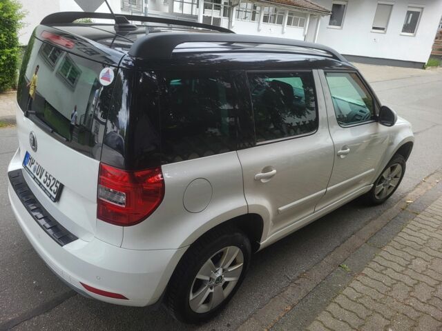 Білий Шкода Єті, об'ємом двигуна 1.6 л та пробігом 248 тис. км за 12771 $, фото 2 на Automoto.ua