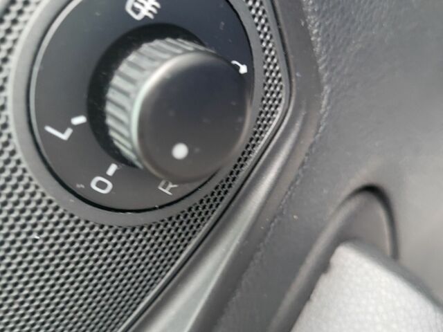 Білий Шкода Єті, об'ємом двигуна 1.6 л та пробігом 248 тис. км за 12771 $, фото 8 на Automoto.ua