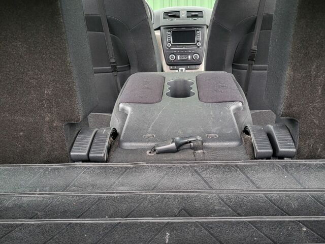 Білий Шкода Єті, об'ємом двигуна 1.6 л та пробігом 248 тис. км за 12771 $, фото 15 на Automoto.ua