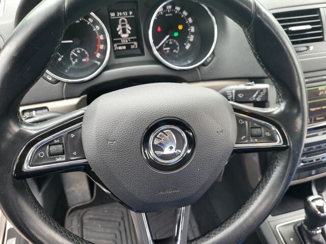 Білий Шкода Єті, об'ємом двигуна 1.6 л та пробігом 248 тис. км за 12771 $, фото 23 на Automoto.ua