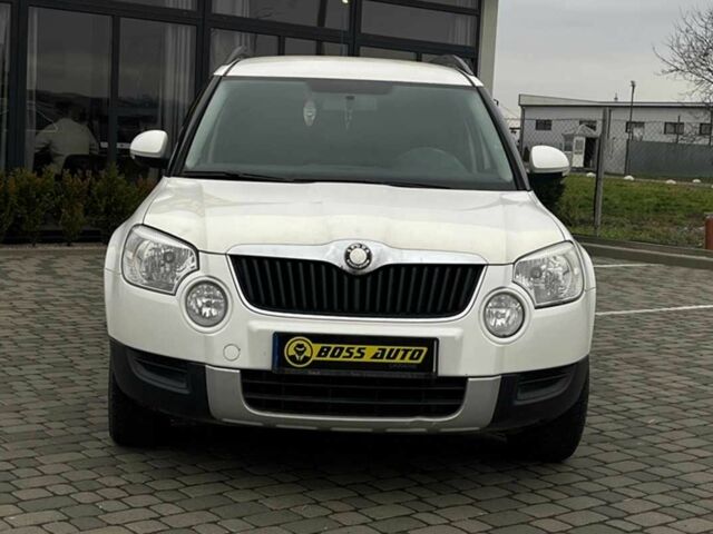 Белый Шкода Ети, объемом двигателя 1.2 л и пробегом 152 тыс. км за 9900 $, фото 1 на Automoto.ua