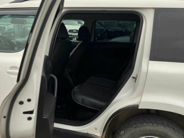 Белый Шкода Ети, объемом двигателя 1.2 л и пробегом 152 тыс. км за 9900 $, фото 20 на Automoto.ua