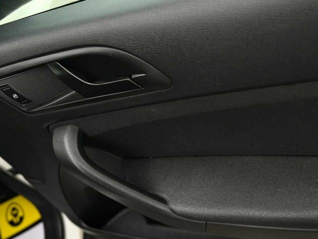 Белый Шкода Ети, объемом двигателя 1.2 л и пробегом 152 тыс. км за 9900 $, фото 16 на Automoto.ua