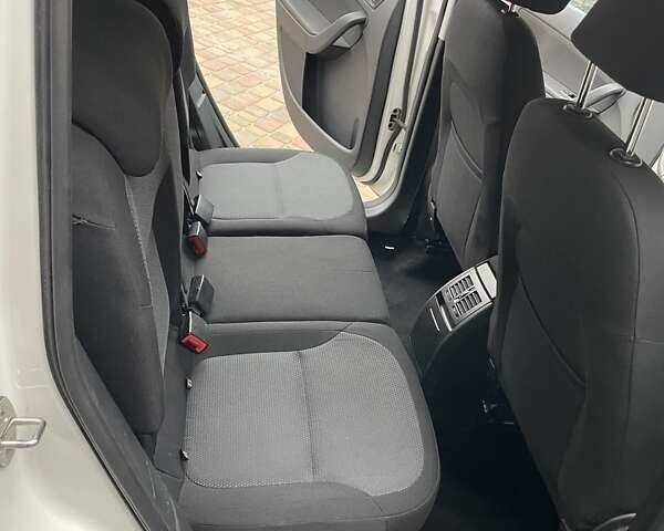 Білий Шкода Єті, об'ємом двигуна 2 л та пробігом 349 тис. км за 7200 $, фото 8 на Automoto.ua
