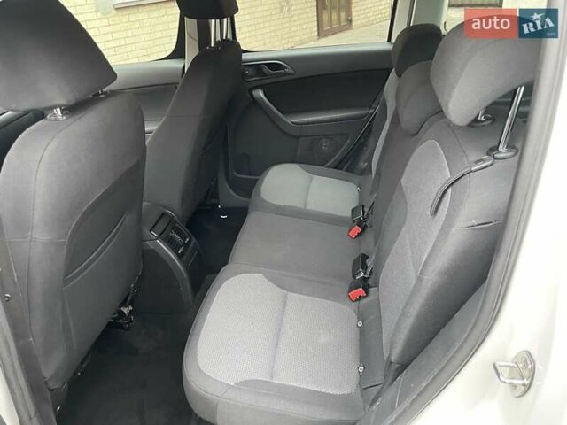 Білий Шкода Єті, об'ємом двигуна 2 л та пробігом 349 тис. км за 7200 $, фото 7 на Automoto.ua