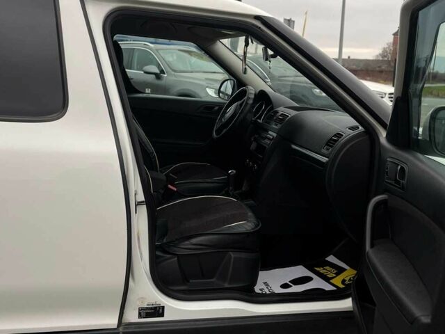 Белый Шкода Ети, объемом двигателя 1.2 л и пробегом 152 тыс. км за 9900 $, фото 15 на Automoto.ua