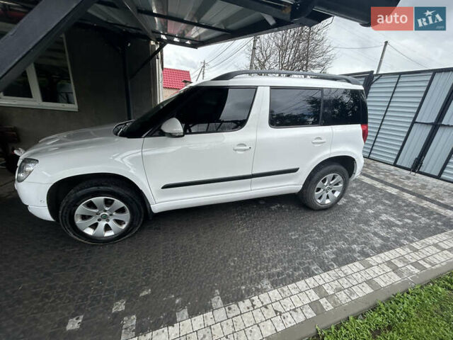 Білий Шкода Єті, об'ємом двигуна 1.2 л та пробігом 194 тис. км за 8600 $, фото 14 на Automoto.ua