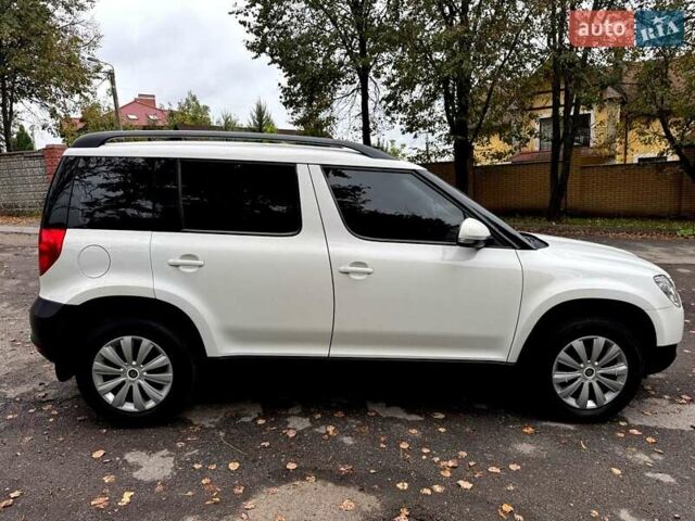Белый Шкода Ети, объемом двигателя 1.2 л и пробегом 220 тыс. км за 6900 $, фото 6 на Automoto.ua