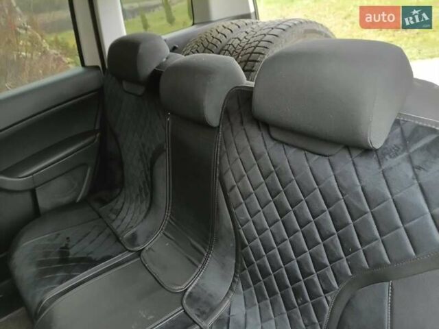 Белый Шкода Ети, объемом двигателя 1.8 л и пробегом 177 тыс. км за 8500 $, фото 4 на Automoto.ua