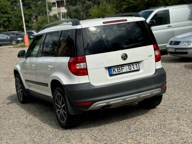 Белый Шкода Ети, объемом двигателя 1.2 л и пробегом 288 тыс. км за 3839 $, фото 3 на Automoto.ua