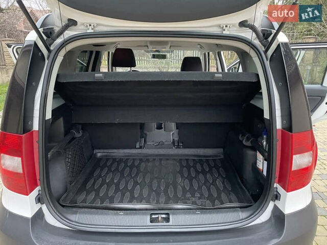 Білий Шкода Єті, об'ємом двигуна 1.2 л та пробігом 225 тис. км за 7300 $, фото 9 на Automoto.ua