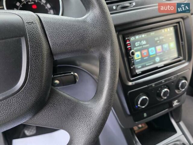 Білий Шкода Єті, об'ємом двигуна 1.2 л та пробігом 220 тис. км за 6999 $, фото 74 на Automoto.ua