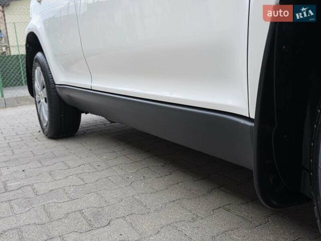 Білий Шкода Єті, об'ємом двигуна 1.2 л та пробігом 220 тис. км за 6999 $, фото 32 на Automoto.ua