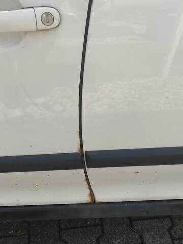 Белый Шкода Ети, объемом двигателя 1.8 л и пробегом 260 тыс. км за 7000 $, фото 4 на Automoto.ua