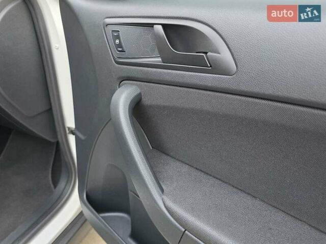 Білий Шкода Єті, об'ємом двигуна 1.2 л та пробігом 220 тис. км за 6999 $, фото 92 на Automoto.ua