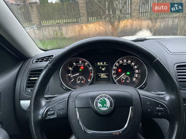 Білий Шкода Єті, об'ємом двигуна 1.2 л та пробігом 225 тис. км за 7300 $, фото 11 на Automoto.ua