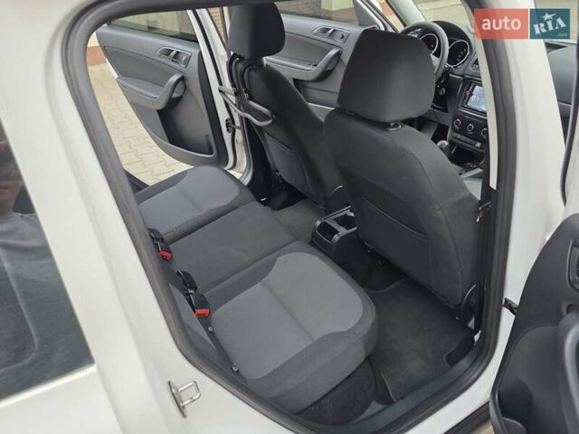 Білий Шкода Єті, об'ємом двигуна 1.2 л та пробігом 220 тис. км за 6999 $, фото 108 на Automoto.ua