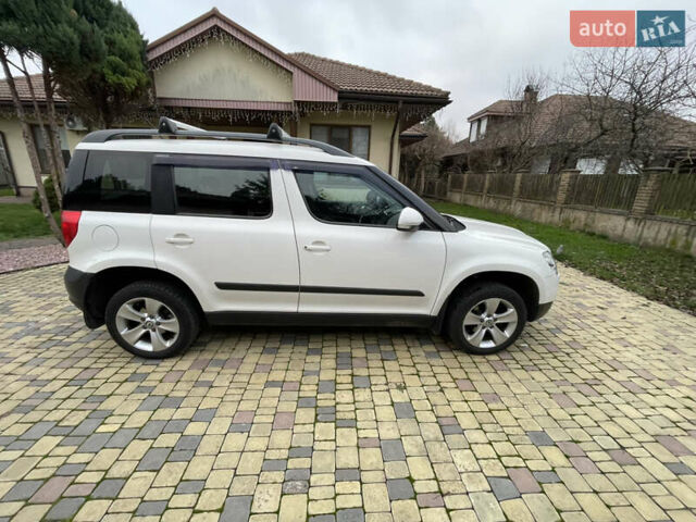 Білий Шкода Єті, об'ємом двигуна 1.2 л та пробігом 225 тис. км за 7300 $, фото 4 на Automoto.ua