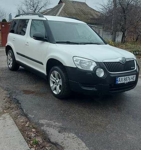 Білий Шкода Єті, об'ємом двигуна 1.6 л та пробігом 219 тис. км за 7700 $, фото 6 на Automoto.ua