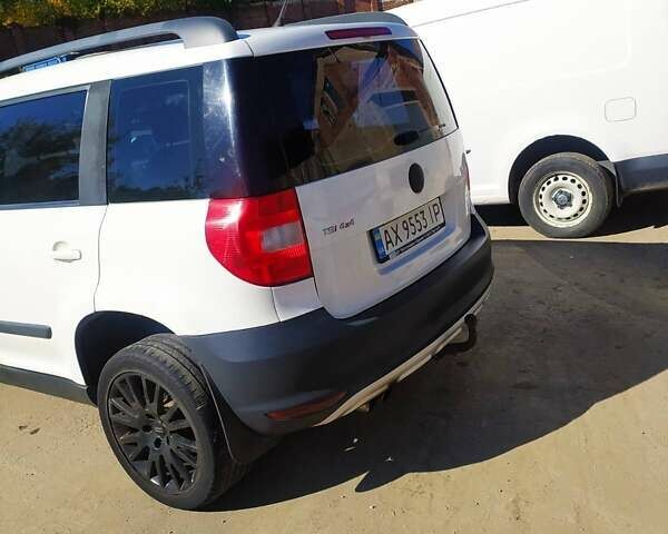 Белый Шкода Ети, объемом двигателя 1.8 л и пробегом 260 тыс. км за 7000 $, фото 2 на Automoto.ua