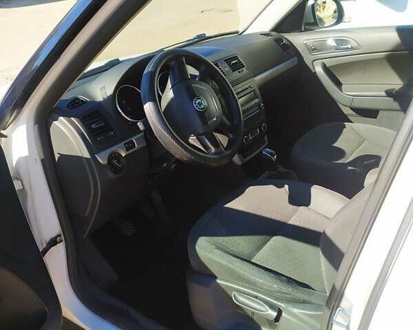 Белый Шкода Ети, объемом двигателя 1.8 л и пробегом 260 тыс. км за 7000 $, фото 11 на Automoto.ua