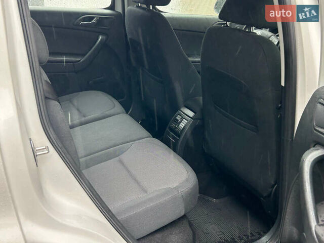 Білий Шкода Єті, об'ємом двигуна 1.4 л та пробігом 200 тис. км за 8999 $, фото 11 на Automoto.ua