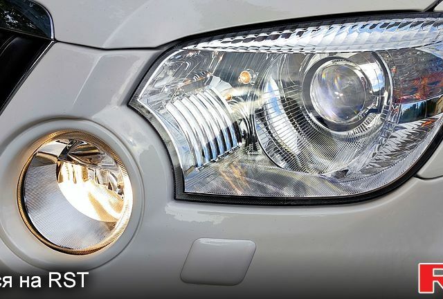 Белый Шкода Ети, объемом двигателя 1.2 л и пробегом 181 тыс. км за 6999 $, фото 13 на Automoto.ua