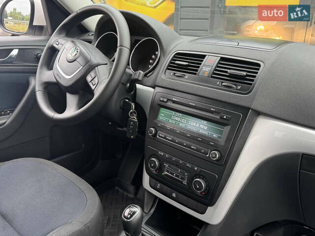 Белый Шкода Ети, объемом двигателя 2 л и пробегом 186 тыс. км за 10900 $, фото 34 на Automoto.ua